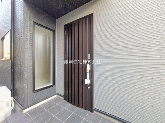 G00388519 東京都立川市若葉町４丁目 新築一戸建て 5790万円 土地面積127.06m² (約38.43坪) 建物面積99.36m² (約30.05坪) 間取り４ＬＤＫ 築年月2026年01月(築１年以内)【外観15】