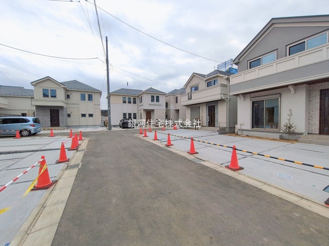 G00388532 東京都稲城市坂浜 新築一戸建て 5530万円 土地面積130.49m² (約39.47坪) 建物面積104.65m² (約31.65坪) 間取り４ＬＤＫ 築年月2026年02月(築１年以内)【外観3】