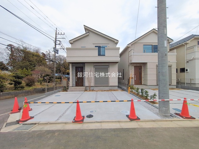 G00388536 東京都稲城市坂浜 新築一戸建て 5480万円 土地面積130.20m² (約39.38坪) 建物面積103.92m² (約31.43坪) 間取り２ＳＬＤＫ 築年月2026年02月(築１年以内)【外観4】