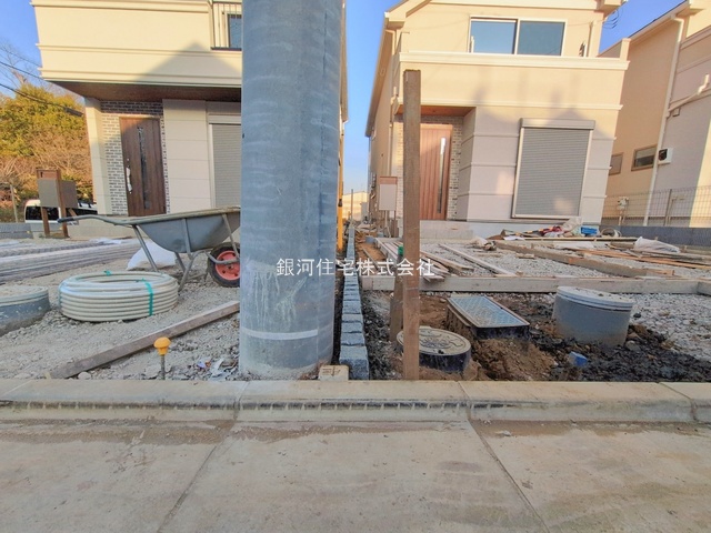 G00388536 東京都稲城市坂浜 新築一戸建て 5480万円 土地面積130.20m² (約39.38坪) 建物面積103.92m² (約31.43坪) 間取り２ＳＬＤＫ 築年月2026年02月(築１年以内)【外観18】