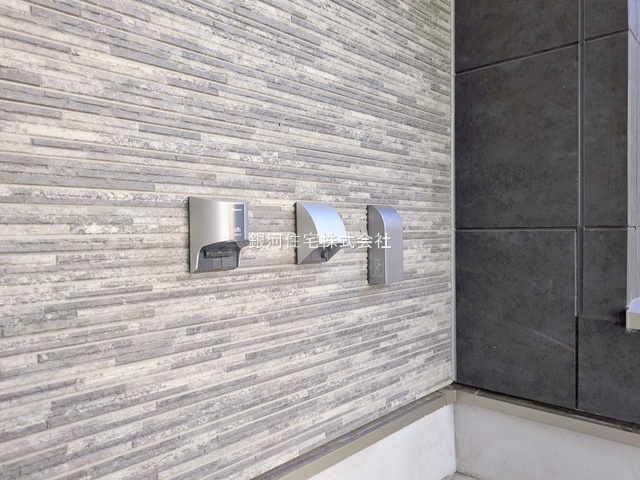 G00388537 東京都中野区沼袋２丁目 新築一戸建て 9780万円 土地面積66.97m² (約20.25坪) 建物面積108.79m² (約32.90坪) 間取り３ＳＬＤＫ 築年月2025年09月(築１年以内)【外観12】