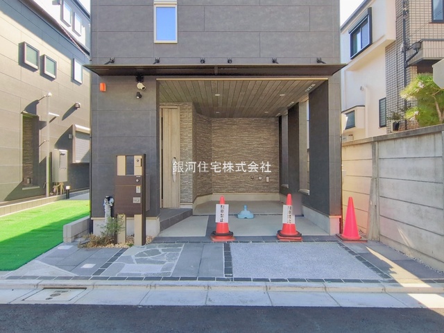 G00388537 東京都中野区沼袋２丁目 新築一戸建て 9780万円 土地面積66.97m² (約20.25坪) 建物面積108.79m² (約32.90坪) 間取り３ＳＬＤＫ 築年月2025年09月(築１年以内)【外観16】