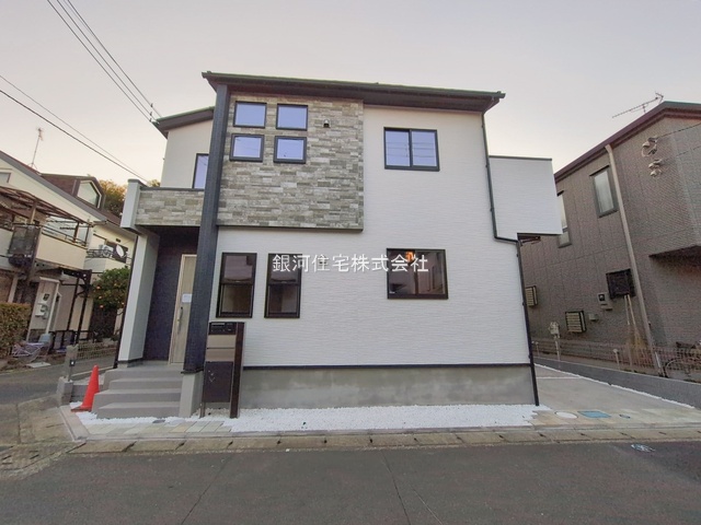 G00388540 神奈川県相模原市緑区西橋本３丁目 新築一戸建て 5380万円 土地面積106.53m² (約32.22坪) 建物面積99.51m² (約30.10坪) 間取り４ＬＤＫ 築年月2026年01月(築１年以内)【外観7】