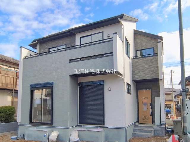 G00388548 埼玉県上尾市大字上 新築一戸建て 3398万円 土地面積130.87m² (約39.58坪) 建物面積100.19m² (約30.30坪) 間取り４ＬＤＫ 築年月2026年02月(築１年以内)【外観4】