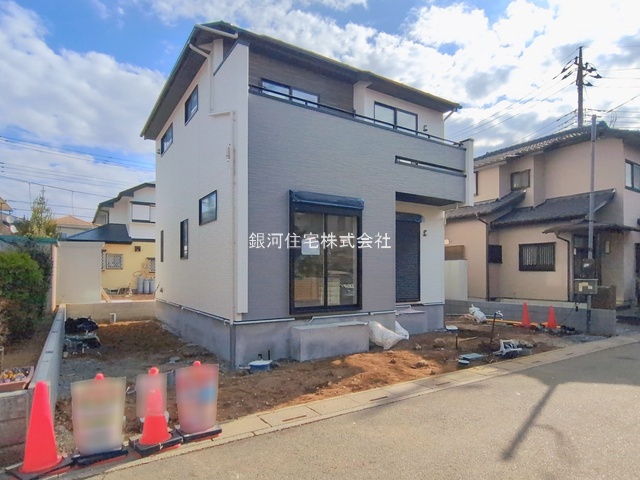 G00388548 埼玉県上尾市大字上 新築一戸建て 3398万円 土地面積130.87m² (約39.58坪) 建物面積100.19m² (約30.30坪) 間取り４ＬＤＫ 築年月2026年02月(築１年以内)【外観5】