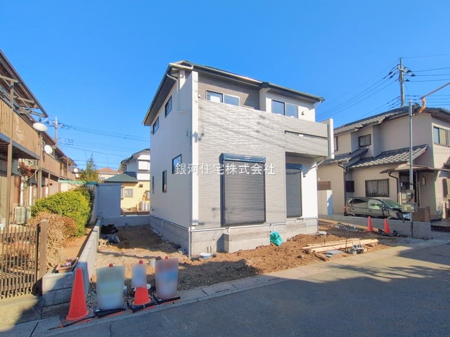 G00388548 埼玉県上尾市大字上 新築一戸建て 3398万円 土地面積130.87m² (約39.58坪) 建物面積100.19m² (約30.30坪) 間取り４ＬＤＫ 築年月2026年02月(築１年以内)【外観8】