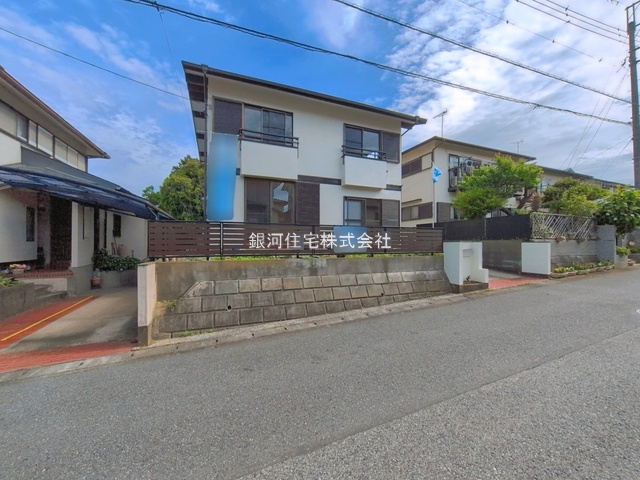G00389356 千葉県市原市有秋台西２丁目 中古一戸建て 1779万円 土地面積175.28m² (約53.02坪) 建物面積106.86m² (約32.32坪) 間取り４ＬＤＫ 築年月1982年01月(築44年)【外観7】