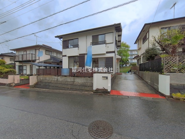 G00389356 千葉県市原市有秋台西２丁目 中古一戸建て 1779万円 土地面積175.28m² (約53.02坪) 建物面積106.86m² (約32.32坪) 間取り４ＬＤＫ 築年月1982年01月(築44年)【外観15】