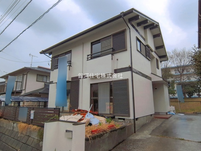 G00389356 千葉県市原市有秋台西２丁目 中古一戸建て 1779万円 土地面積175.28m² (約53.02坪) 建物面積106.86m² (約32.32坪) 間取り４ＬＤＫ 築年月1982年01月(築44年)【外観17】