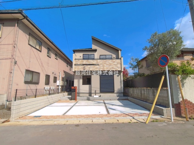 G00390025 千葉県市川市本北方３丁目 新築一戸建て 5690万円 土地面積146.81m² (約44.41坪) 建物面積104.13m² (約31.49坪) 間取り４ＬＤＫ 築年月2026年01月(築１年以内)【外観2】