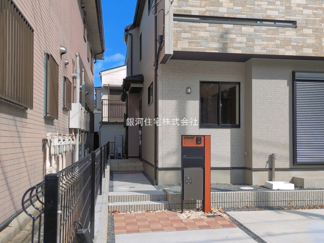 G00390025 千葉県市川市本北方３丁目 新築一戸建て 5690万円 土地面積146.81m² (約44.41坪) 建物面積104.13m² (約31.49坪) 間取り４ＬＤＫ 築年月2026年01月(築１年以内)【外観7】