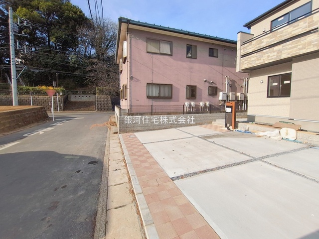 G00390025 千葉県市川市本北方３丁目 新築一戸建て 5690万円 土地面積146.81m² (約44.41坪) 建物面積104.13m² (約31.49坪) 間取り４ＬＤＫ 築年月2026年01月(築１年以内)【外観17】