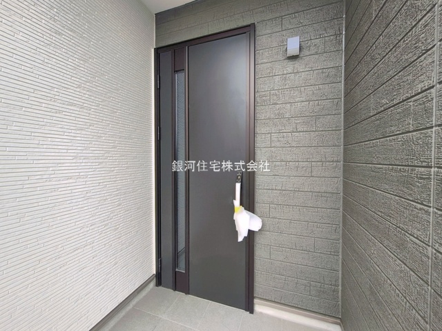 G00390036 千葉県松戸市八ヶ崎５丁目 新築一戸建て 3990万円 土地面積138.11m² (約41.77坪) 建物面積102.46m² (約30.99坪) 間取り４ＬＤＫ 築年月2026年05月(築１年以内)【外観6】