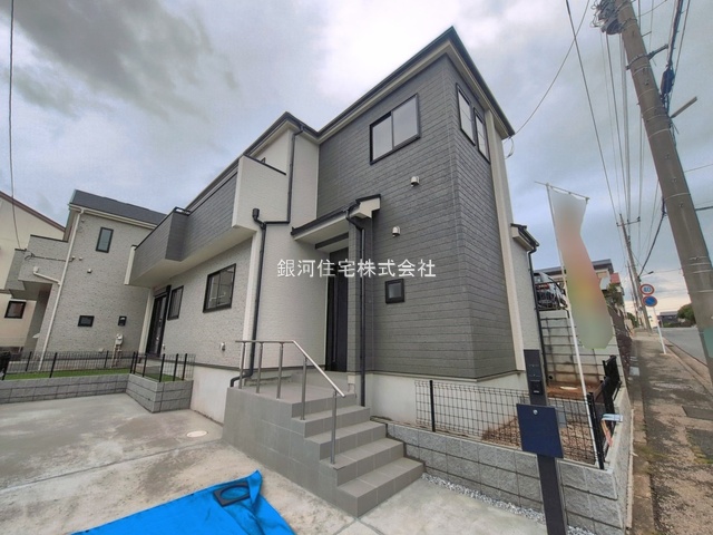 G00390036 千葉県松戸市八ヶ崎５丁目 新築一戸建て 3990万円 土地面積138.11m² (約41.77坪) 建物面積102.46m² (約30.99坪) 間取り４ＬＤＫ 築年月2026年05月(築１年以内)【外観10】