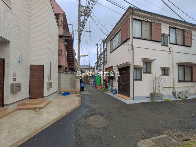 G00390093 東京都品川区戸越４丁目 新築一戸建て 7980万円 土地面積51.04m² (約15.43坪) 建物面積92.90m² (約28.10坪) 間取り２ＳＬＤＫ 築年月2026年06月【外観3】