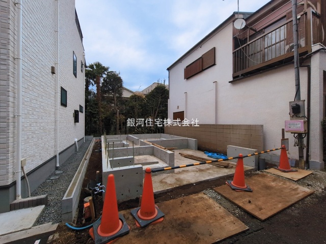 G00390093 東京都品川区戸越４丁目 新築一戸建て 7980万円 土地面積51.04m² (約15.43坪) 建物面積92.90m² (約28.10坪) 間取り２ＳＬＤＫ 築年月2026年06月【外観4】