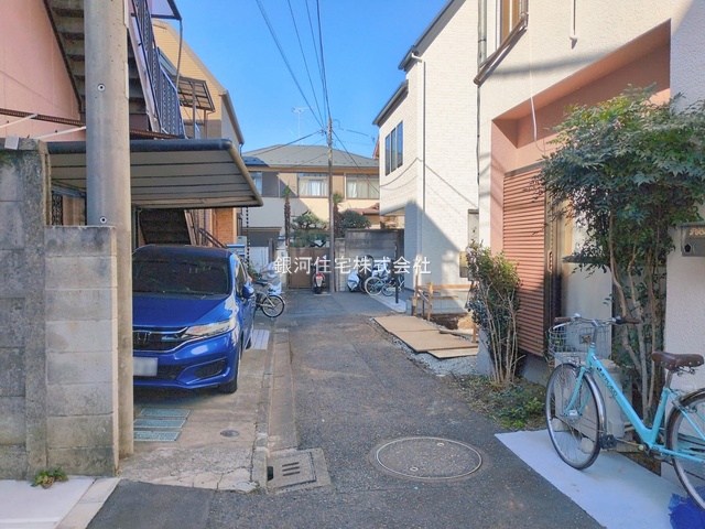 G00390093 東京都品川区戸越４丁目 新築一戸建て 7980万円 土地面積51.04m² (約15.43坪) 建物面積92.90m² (約28.10坪) 間取り２ＳＬＤＫ 築年月2026年06月【外観9】