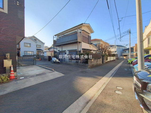 G00390101 神奈川県横浜市磯子区栗木１丁目 新築一戸建て 3680万円 土地面積77.94m² (約23.57坪) 建物面積65.81m² (約19.90坪) 間取り１ＳＬＤＫ 築年月2026年06月【外観9】