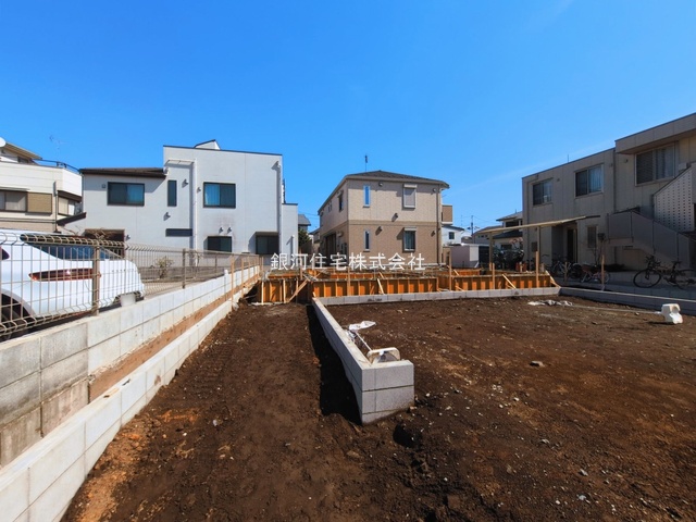 G00390103 東京都練馬区桜台６丁目 新築一戸建て 7780万円 土地面積80.00m² (約24.20坪) 建物面積74.48m² (約22.53坪) 築年月2026年06月【外観5】