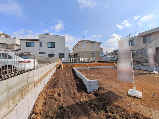 G00390103 東京都練馬区桜台６丁目 新築一戸建て 7780万円 土地面積80.00m² (約24.20坪) 建物面積74.48m² (約22.53坪) 築年月2026年06月【外観8】