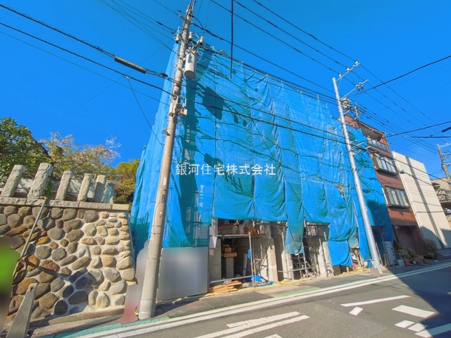 G00390105 神奈川県横浜市中区赤門町１丁目 新築一戸建て 6480万円 土地面積109.63m² (約33.16坪) 建物面積110.54m² (約33.43坪) 築年月2026年04月【外観2】