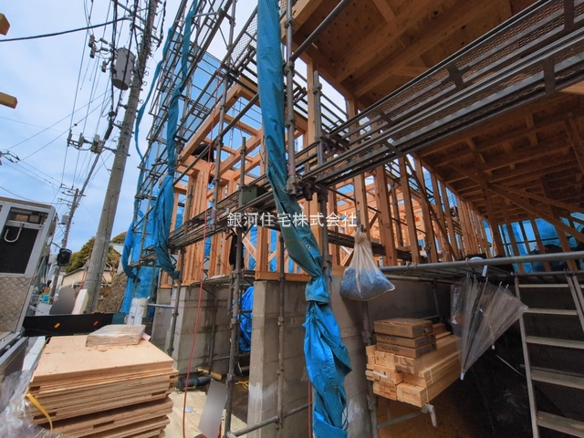 G00390105 神奈川県横浜市中区赤門町１丁目 新築一戸建て 6480万円 土地面積109.63m² (約33.16坪) 建物面積110.54m² (約33.43坪) 築年月2026年04月【外観4】