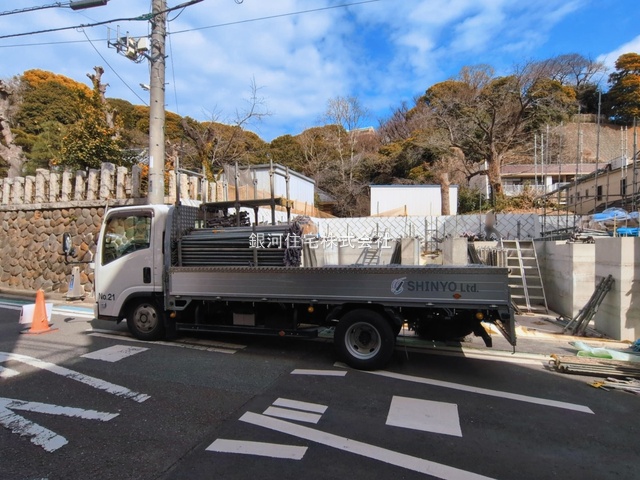 G00390105 神奈川県横浜市中区赤門町１丁目 新築一戸建て 6480万円 土地面積109.63m² (約33.16坪) 建物面積110.54m² (約33.43坪) 築年月2026年04月【外観8】