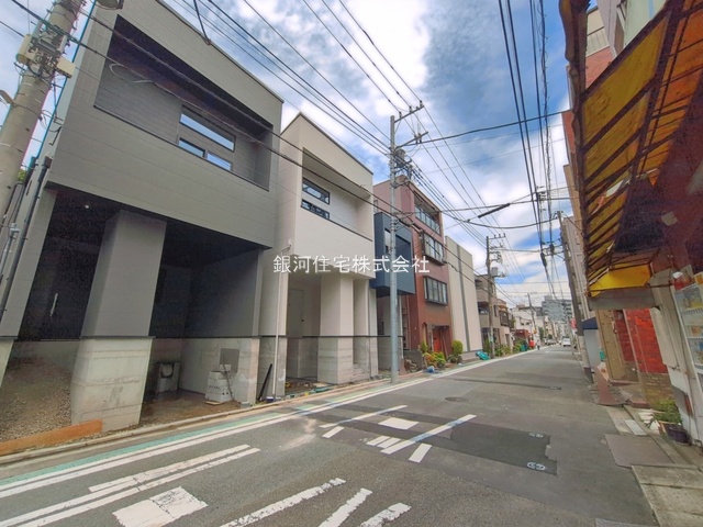 G00390106 神奈川県横浜市中区赤門町１丁目 新築一戸建て 4480万円 土地面積84.90m² (約25.68坪) 建物面積114.38m² (約34.59坪) 間取り３ＳＬＤＫ 築年月2026年07月(築１年以内)【外観16】