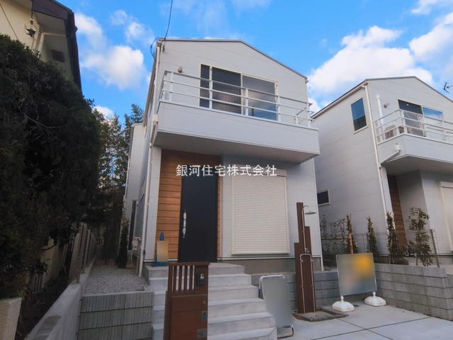 G00390762 神奈川県藤沢市辻堂東海岸１丁目 新築一戸建て 6480万円 土地面積121.02m² (約36.60坪) 建物面積93.36m² (約28.24坪) 間取り２ＳＬＤＫ 築年月2025年11月(築１年以内)【外観2】