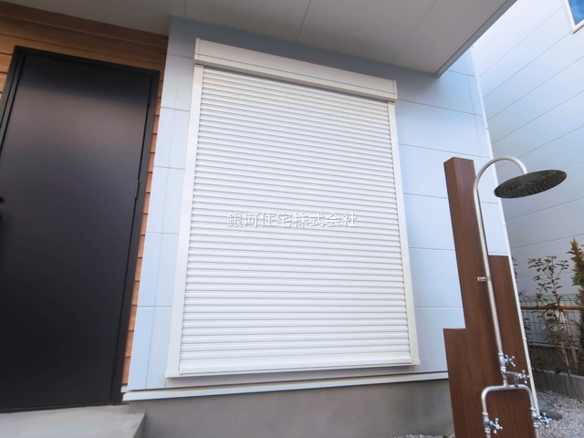 G00390762 神奈川県藤沢市辻堂東海岸１丁目 新築一戸建て 6480万円 土地面積121.02m² (約36.60坪) 建物面積93.36m² (約28.24坪) 間取り２ＳＬＤＫ 築年月2025年11月(築１年以内)【外観4】