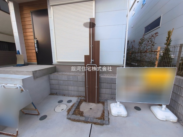 G00390762 神奈川県藤沢市辻堂東海岸１丁目 新築一戸建て 6480万円 土地面積121.02m² (約36.60坪) 建物面積93.36m² (約28.24坪) 間取り２ＳＬＤＫ 築年月2025年11月(築１年以内)【外観5】