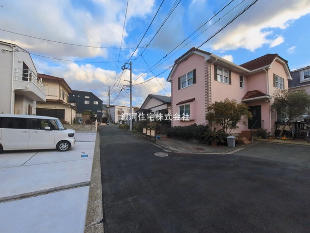 G00390762 神奈川県藤沢市辻堂東海岸１丁目 新築一戸建て 6480万円 土地面積121.02m² (約36.60坪) 建物面積93.36m² (約28.24坪) 間取り２ＳＬＤＫ 築年月2025年11月(築１年以内)【外観8】