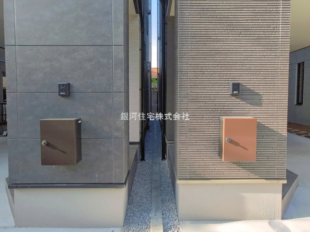 G00390780 神奈川県川崎市幸区南加瀬２丁目 新築一戸建て 4990万円 土地面積48.04m² (約14.53坪) 建物面積86.78m² (約26.25坪) 間取り２ＳＬＤＫ 築年月2026年03月(築１年以内)【外観5】