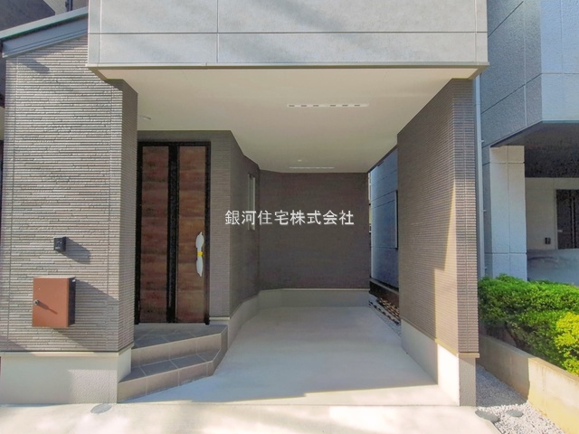 G00390780 神奈川県川崎市幸区南加瀬２丁目 新築一戸建て 4990万円 土地面積48.04m² (約14.53坪) 建物面積86.78m² (約26.25坪) 間取り２ＳＬＤＫ 築年月2026年03月(築１年以内)【外観8】