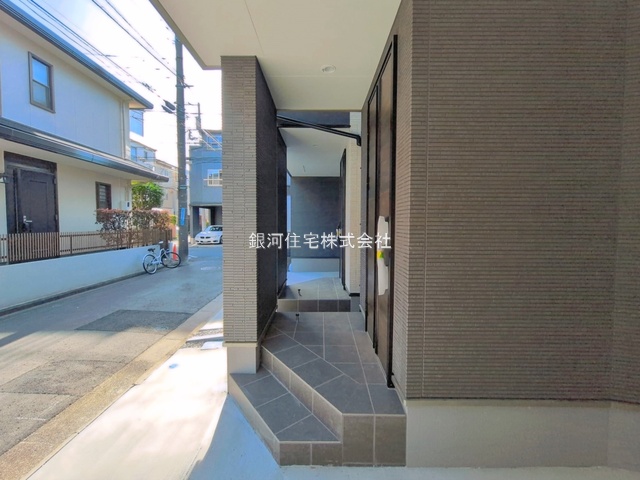 G00390780 神奈川県川崎市幸区南加瀬２丁目 新築一戸建て 4990万円 土地面積48.04m² (約14.53坪) 建物面積86.78m² (約26.25坪) 間取り２ＳＬＤＫ 築年月2026年03月(築１年以内)【外観12】