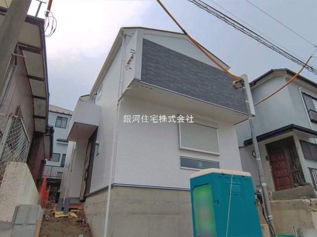 G00390814 神奈川県横浜市戸塚区矢部町 新築一戸建て 4680万円 土地面積89.43m² (約27.05坪) 建物面積86.52m² (約26.17坪) 間取り４ＬＤＫ 築年月2026年06月【外観4】