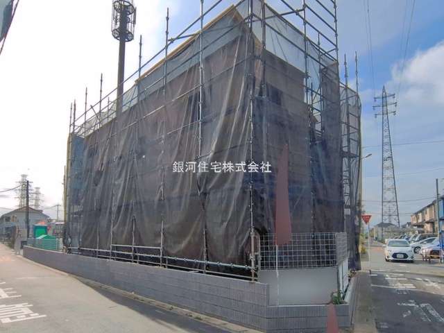 G00390939 埼玉県桶川市末広３丁目 新築一戸建て 4698万円 土地面積201.82m² (約61.05坪) 建物面積103.92m² (約31.43坪) 間取り４ＬＤＫ 築年月2026年06月【外観2】
