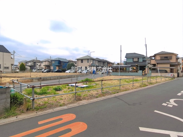 G00390939 埼玉県桶川市末広３丁目 新築一戸建て 4698万円 土地面積201.82m² (約61.05坪) 建物面積103.92m² (約31.43坪) 間取り４ＬＤＫ 築年月2026年06月【外観17】