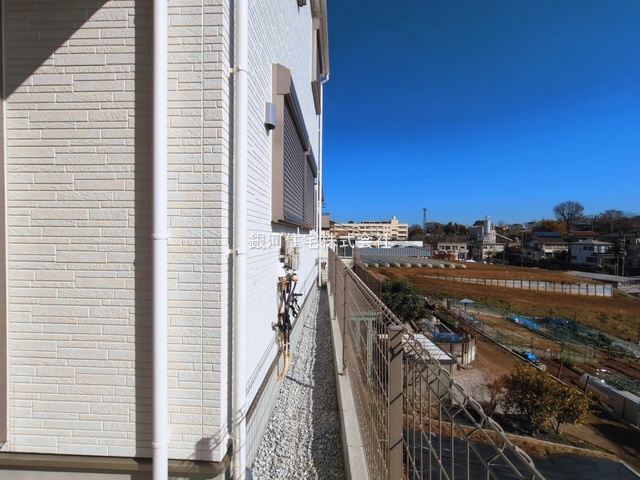 G00391034 神奈川県横浜市保土ヶ谷区上菅田町 新築一戸建て 4480万円 土地面積106.15m² (約32.11坪) 建物面積99.62m² (約30.13坪) 間取り４ＬＤＫ 築年月2026年03月(築１年以内)【外観6】
