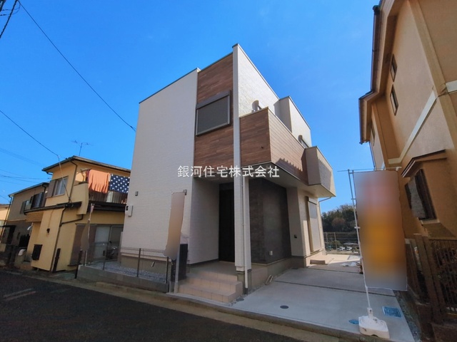 G00391034 神奈川県横浜市保土ヶ谷区上菅田町 新築一戸建て 4480万円 土地面積106.15m² (約32.11坪) 建物面積99.62m² (約30.13坪) 間取り４ＬＤＫ 築年月2026年03月(築１年以内)【外観9】
