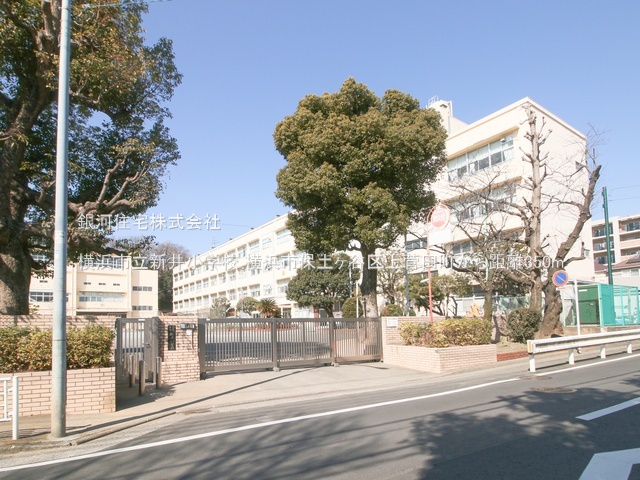 G00391034 神奈川県横浜市保土ヶ谷区上菅田町 新築一戸建て 4480万円 土地面積106.15m² (約32.11坪) 建物面積99.62m² (約30.13坪) 間取り４ＬＤＫ 築年月2026年03月(築１年以内)【周辺環境】横浜市立新井小学校