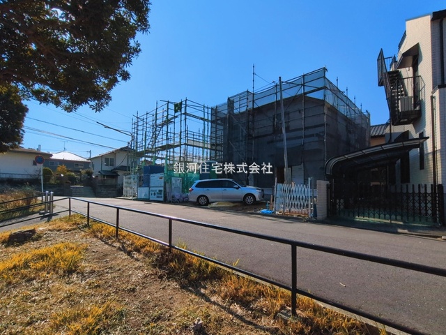 G00391036 神奈川県横浜市磯子区洋光台４丁目 新築一戸建て 7690万円 土地面積140.26m² (約42.42坪) 建物面積108.89m² (約32.93坪) 間取り４ＬＤＫ 築年月2026年05月【外観6】