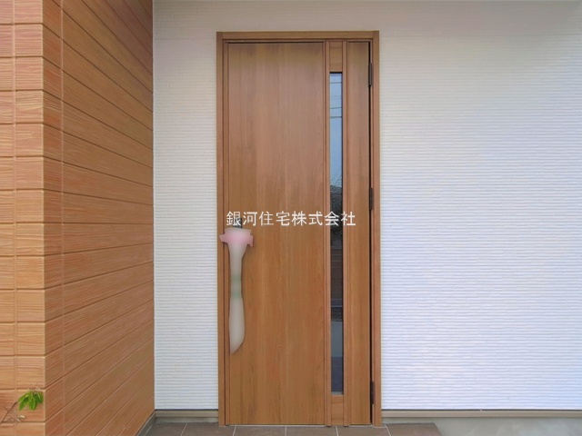 G00391037 神奈川県横浜市金沢区釜利谷東４丁目 新築一戸建て 6090万円 土地面積199.45m² (約60.33坪) 建物面積109.30m² (約33.06坪) 間取り４ＬＤＫ 築年月2026年04月(築１年以内)【外観5】