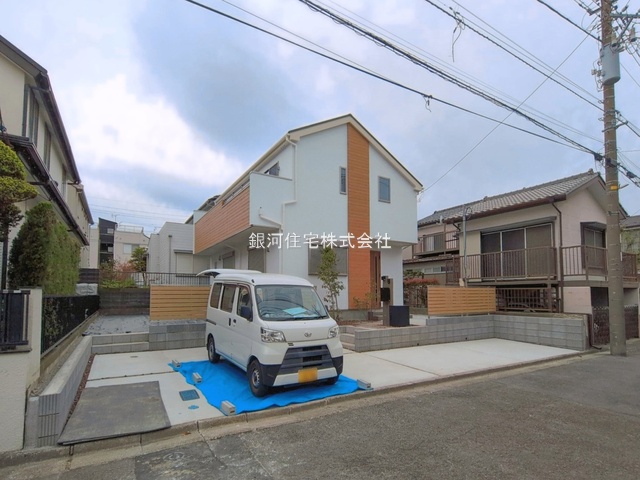 G00391037 神奈川県横浜市金沢区釜利谷東４丁目 新築一戸建て 6090万円 土地面積199.45m² (約60.33坪) 建物面積109.30m² (約33.06坪) 間取り４ＬＤＫ 築年月2026年04月(築１年以内)【外観8】