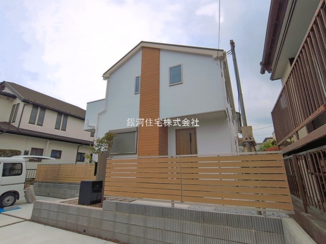 G00391037 神奈川県横浜市金沢区釜利谷東４丁目 新築一戸建て 6090万円 土地面積199.45m² (約60.33坪) 建物面積109.30m² (約33.06坪) 間取り４ＬＤＫ 築年月2026年04月(築１年以内)【外観9】