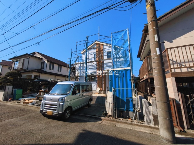 G00391037 神奈川県横浜市金沢区釜利谷東４丁目 新築一戸建て 6090万円 土地面積199.45m² (約60.33坪) 建物面積109.30m² (約33.06坪) 間取り４ＬＤＫ 築年月2026年04月(築１年以内)【外観15】