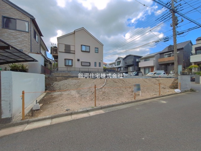 G00392038 神奈川県横須賀市岩戸２丁目 新築一戸建て 4098万円 土地面積159.72m² (約48.31坪) 建物面積98.53m² (約29.80坪) 間取り４ＬＤＫ 築年月2026年09月【外観7】