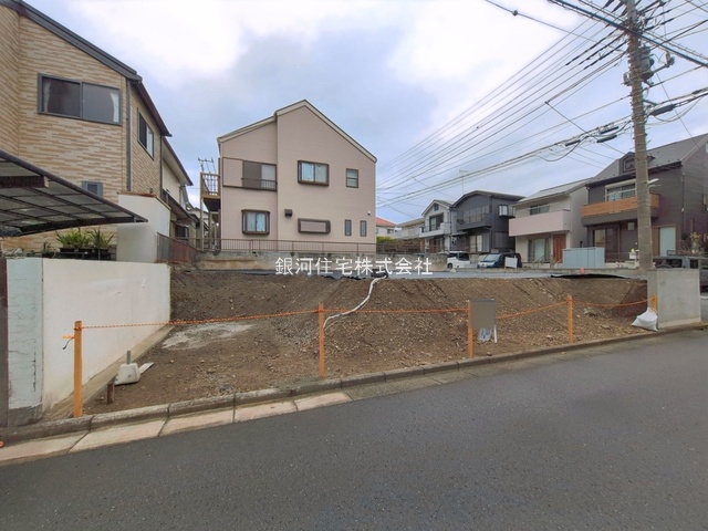 G00392038 神奈川県横須賀市岩戸２丁目 新築一戸建て 4098万円 土地面積159.72m² (約48.31坪) 建物面積98.53m² (約29.80坪) 間取り４ＬＤＫ 築年月2026年09月【外観10】