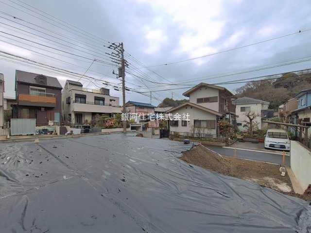G00392038 神奈川県横須賀市岩戸２丁目 新築一戸建て 4098万円 土地面積159.72m² (約48.31坪) 建物面積98.53m² (約29.80坪) 間取り４ＬＤＫ 築年月2026年09月【外観11】
