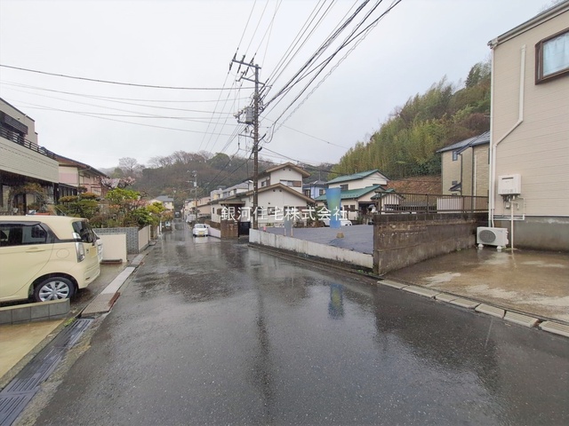 G00392038 神奈川県横須賀市岩戸２丁目 新築一戸建て 4098万円 土地面積159.72m² (約48.31坪) 建物面積98.53m² (約29.80坪) 間取り４ＬＤＫ 築年月2026年09月【外観17】